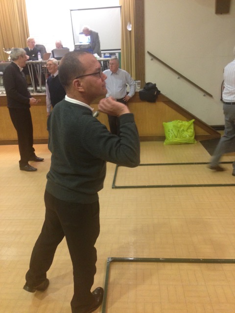 Patric throwing dart